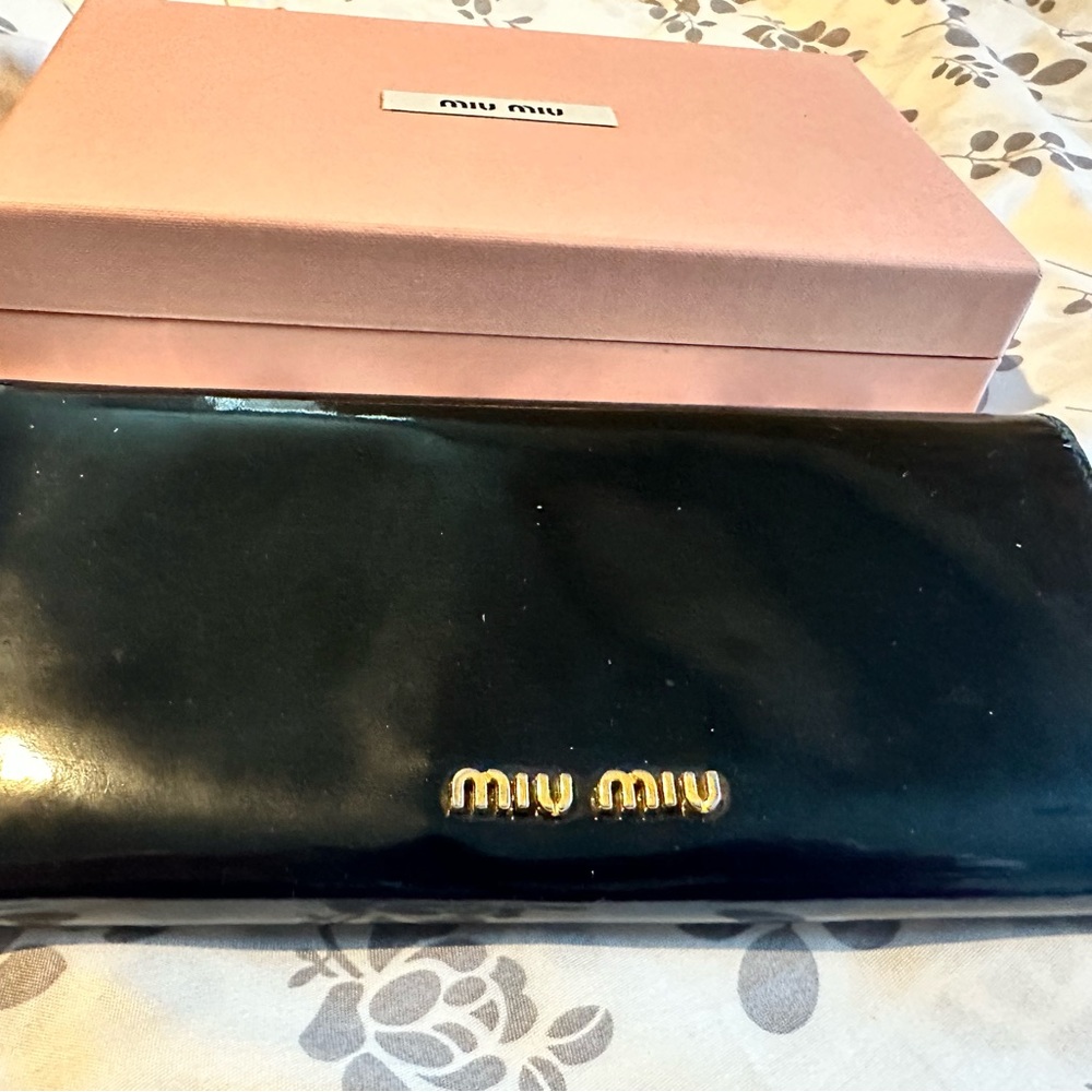 MIU MIU wallet